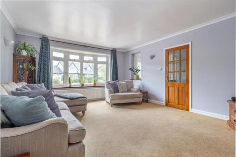 Living-room-2.jpg