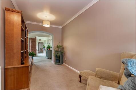 Hallway-6.jpg