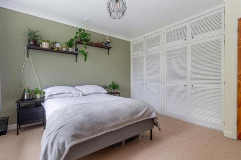 Bedroom-3-3.jpg