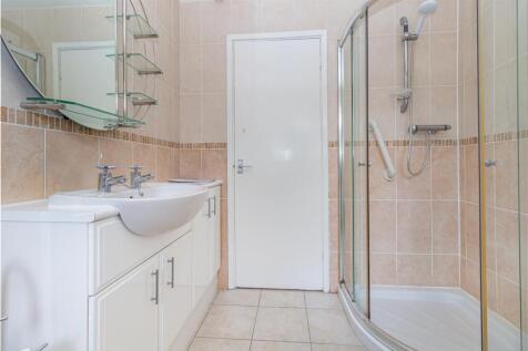 Ensuite-3.jpg