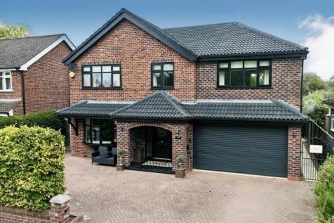 An Exceptional Family Home in Plumley