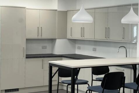 Dukes Place - 1st floor kitchen