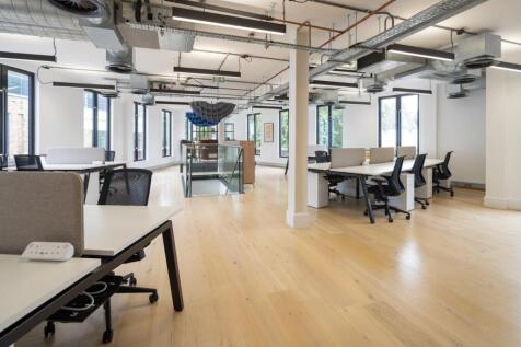 44-46 Sekforde St - upper floor desk bank