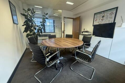 Moorgate House  Kitchen Area 1.png