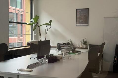 Moorgate House  Private Office View 2.png