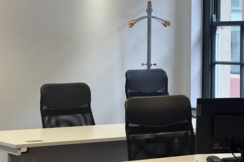 Moorgate House  Corner Desks with Coat Stand.png