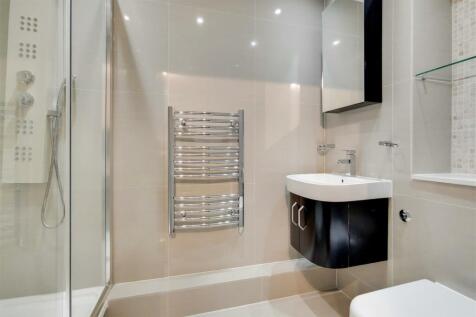 9_Ensuite 2-0.jpg