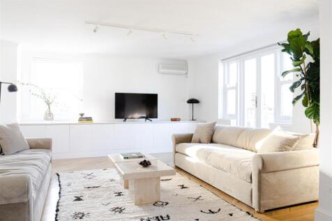 LivingRooms-2941.jpg