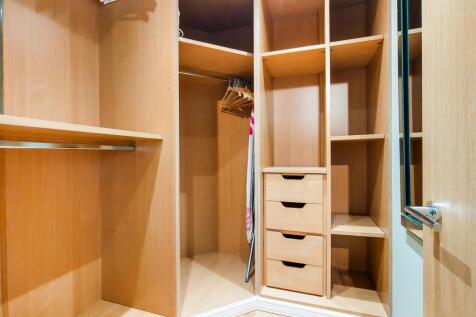 6_Walk in Wardrobe-0.jpg