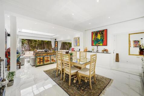 Savills_Prime Lets 18 Wellington Road (6).jpg
