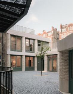 Newcourt Street Image 04 Courtyard.JPG