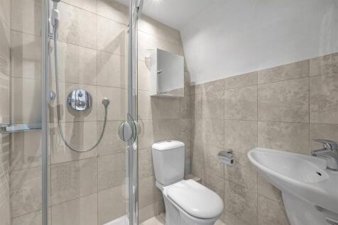BATHROOM3.jpg