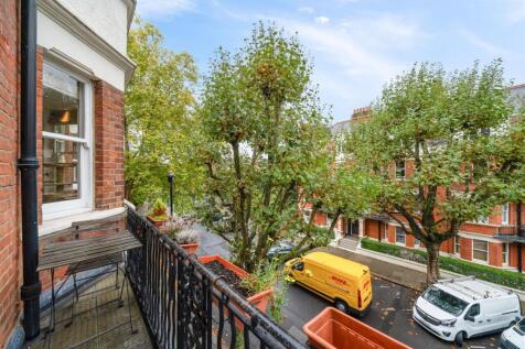 Flat 25, Castellain Mansions W9 1HE-No Watermark-1