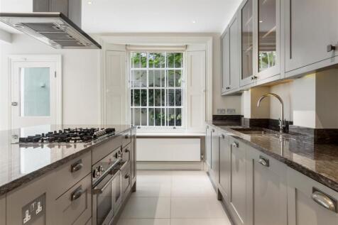 19 Chalcot Crescent NW1 8YE-No Watermark-14.jpg