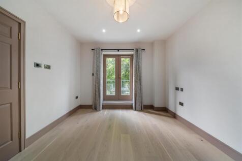 Flat 5, 17-19 Elsworthy Road NW3 3DS-No Watermark-