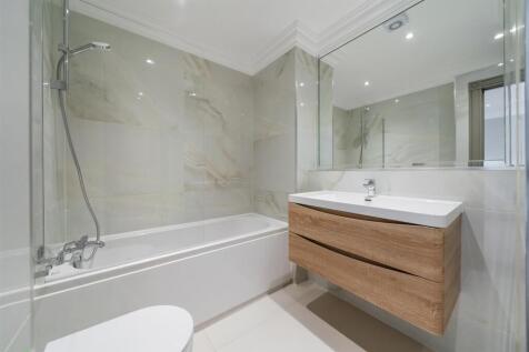 Flat 18, 17-19 Elsworthy Road NW3 3DS-No Watermark