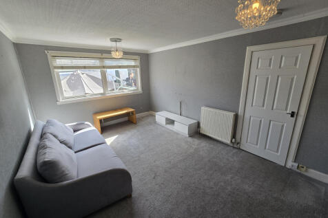 4. Lounge