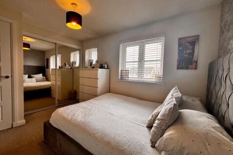 8. Bedroom 1.jpeg