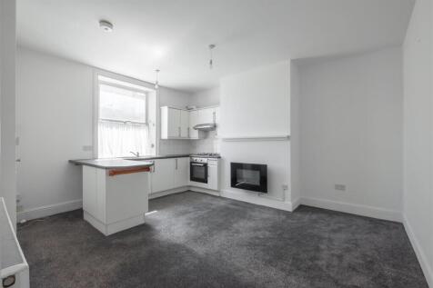Living / Kitchen