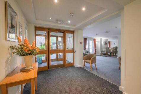 Communal Reception Lobby