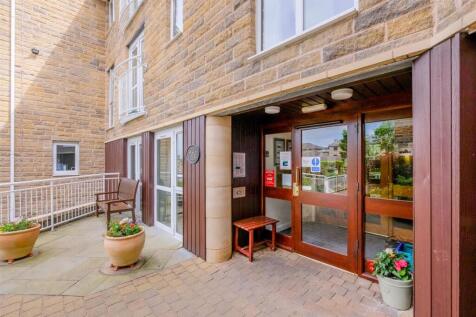 Communal Reception Lobby