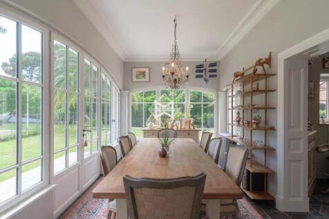 Dining room Chandelier