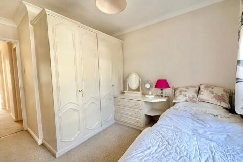 Annexe bedroom