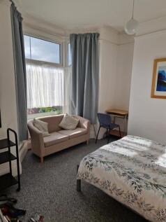 65 Ayresome bed 4 a.jpg