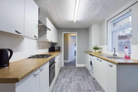93 Princes kitchen.jpeg