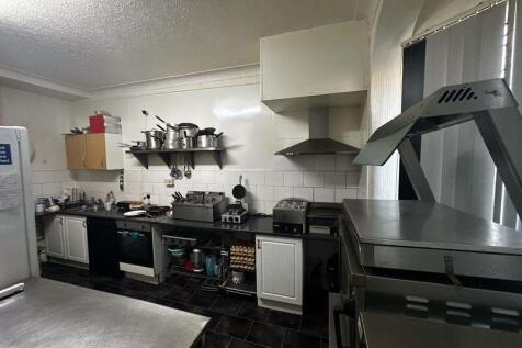 Kitchen/Prep area