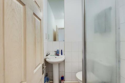 1_Shower Room-1.jpg
