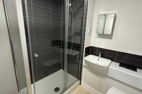 Bedroom 2 OnSuite