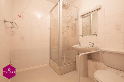Shower Room.