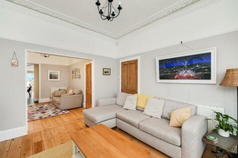 Lounge 2