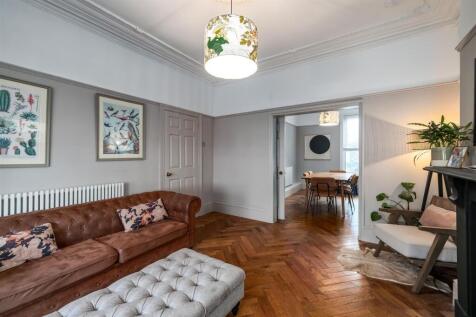 Lounge 3