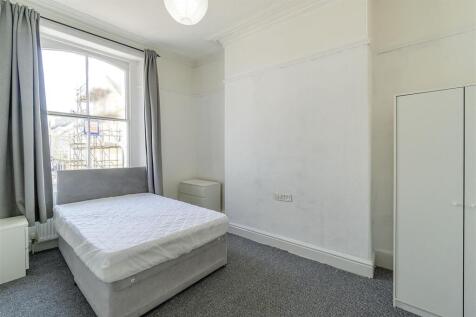 Bedroom 2.jpg