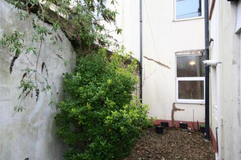 Rear courtyard