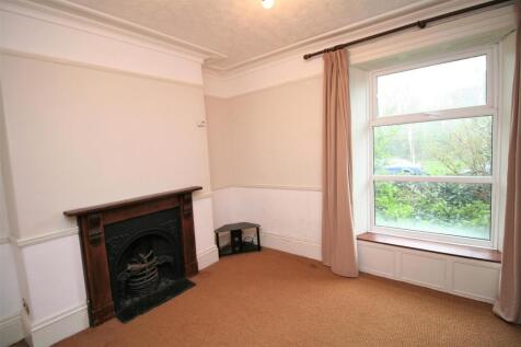 Living Room (2)