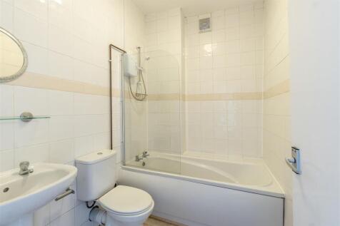 Bathroom.jpg