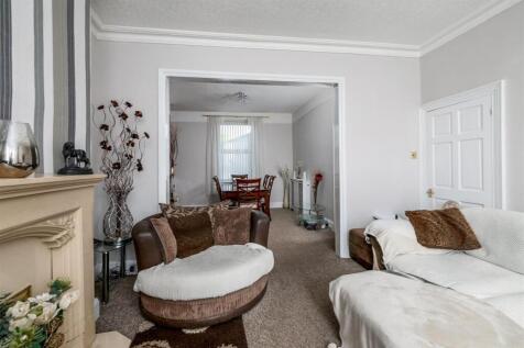 Lounge 2