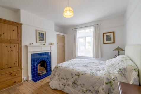 Bedroom 2.jpg