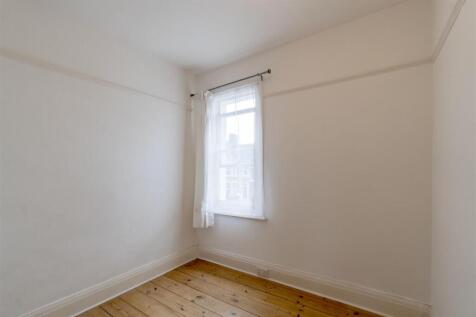 Bedroom 3.jpg