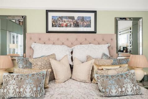 Bedroom One 3