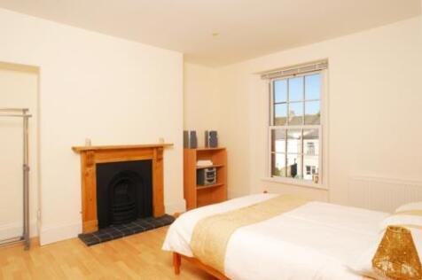 bedroom 2.JPG