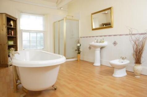 Bathroom 2.JPG