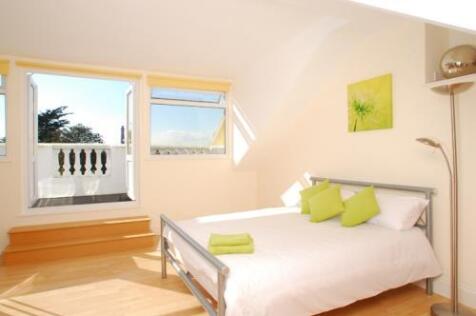 Attic Room.JPG