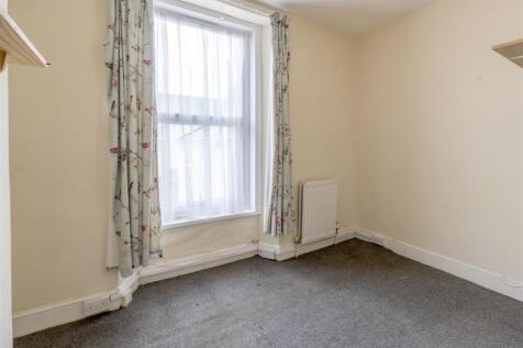 Bedroom 2.jpg