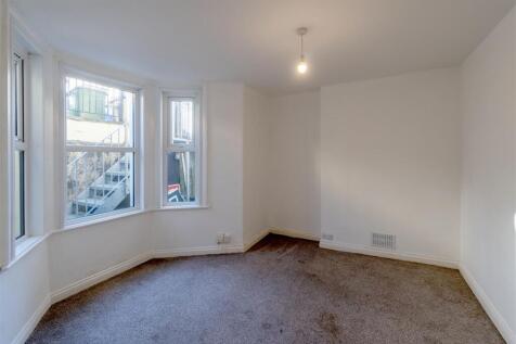 Living Room.jpg