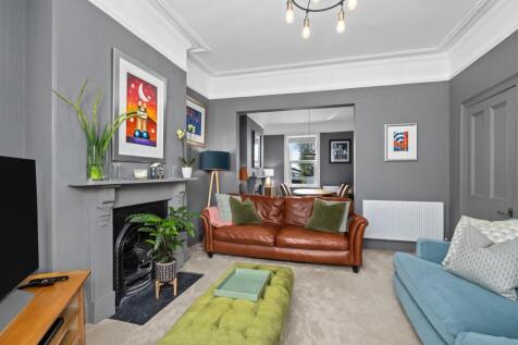 Lounge 4