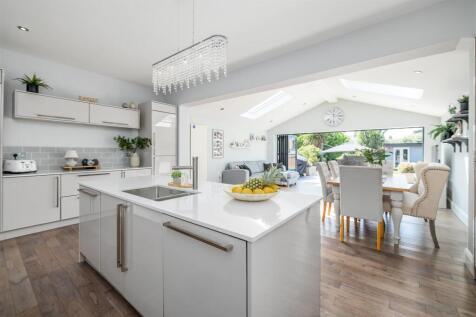 Open Plan Living 5